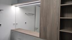 elegantno pohišvo po meri v kopalnici