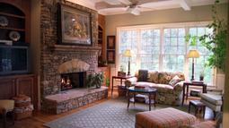 english style interior design living room with fireplace 980x653