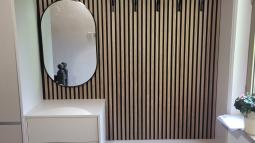 moderna predsoba s pohištvom po meri