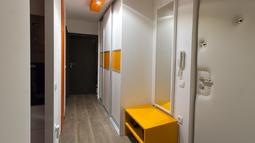 omara in klop v predsobi