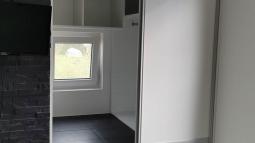 omara pri stopnišču