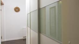 omara z drsnimi vrati