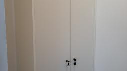 omarica z zaklepanjem na ključavnico