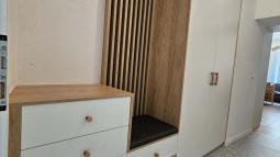 pohištvo za predsobo