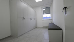 poslovne omarice.JPG