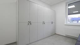 poslovne vgradne omare.JPG