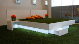 postelja svit s predalom