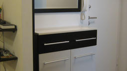 predalnik v predsobi