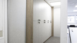 pregradna drsna vrata za poslovne prostore