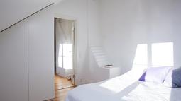 swedish modern house bedroom 3 600x399