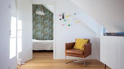 swedish modern house bedroom 600x399