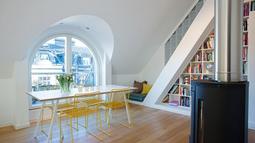 swedish modern house dining room 2 600x399