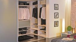 ureditev v garderobni sobi