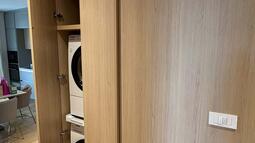 utility v vgradni omari hodnika