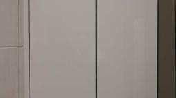 vgradna omarica v kopalnici