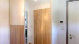 vgradna omara v predsobi